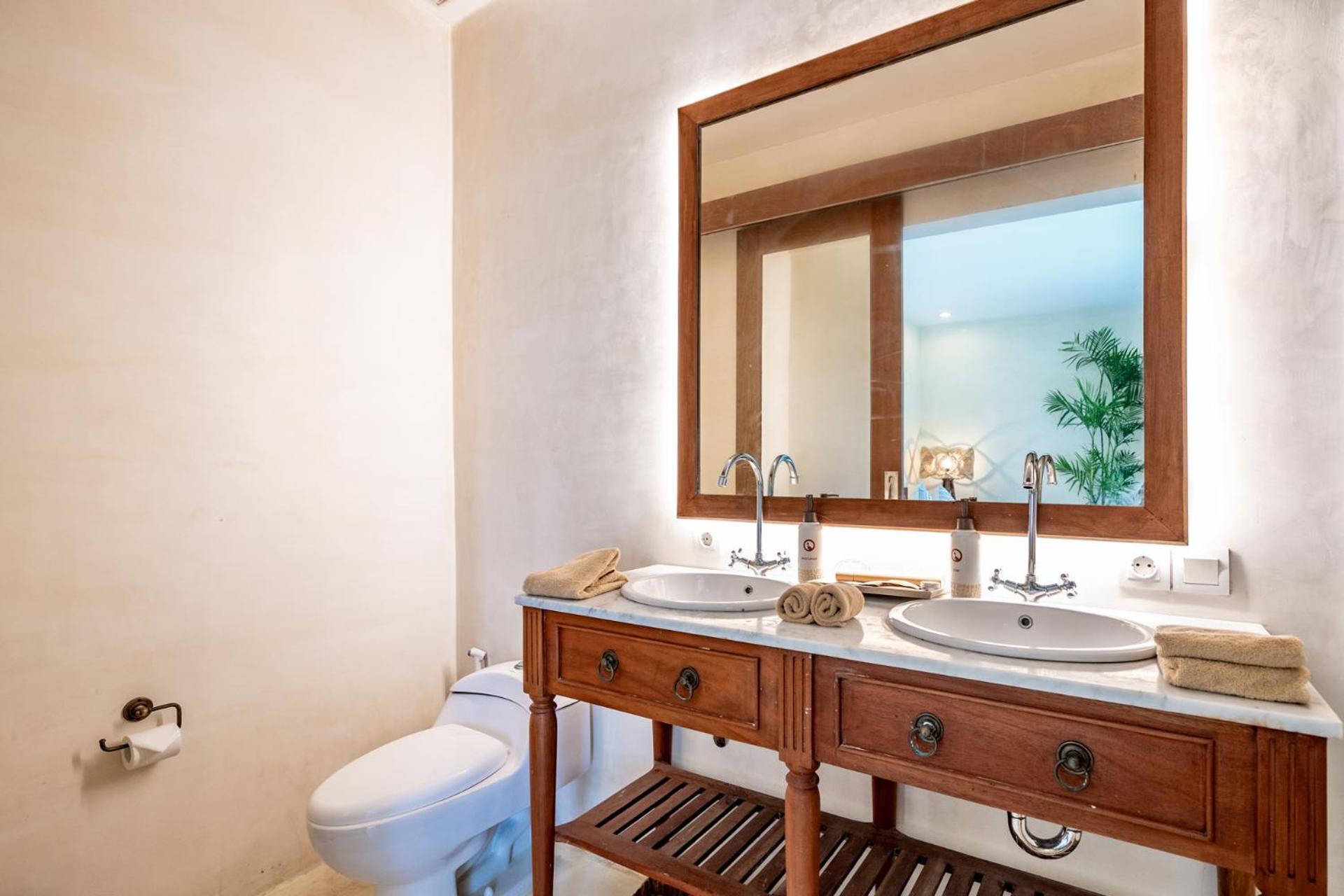 White Goose Boutique Hotel Canggu Esterno foto