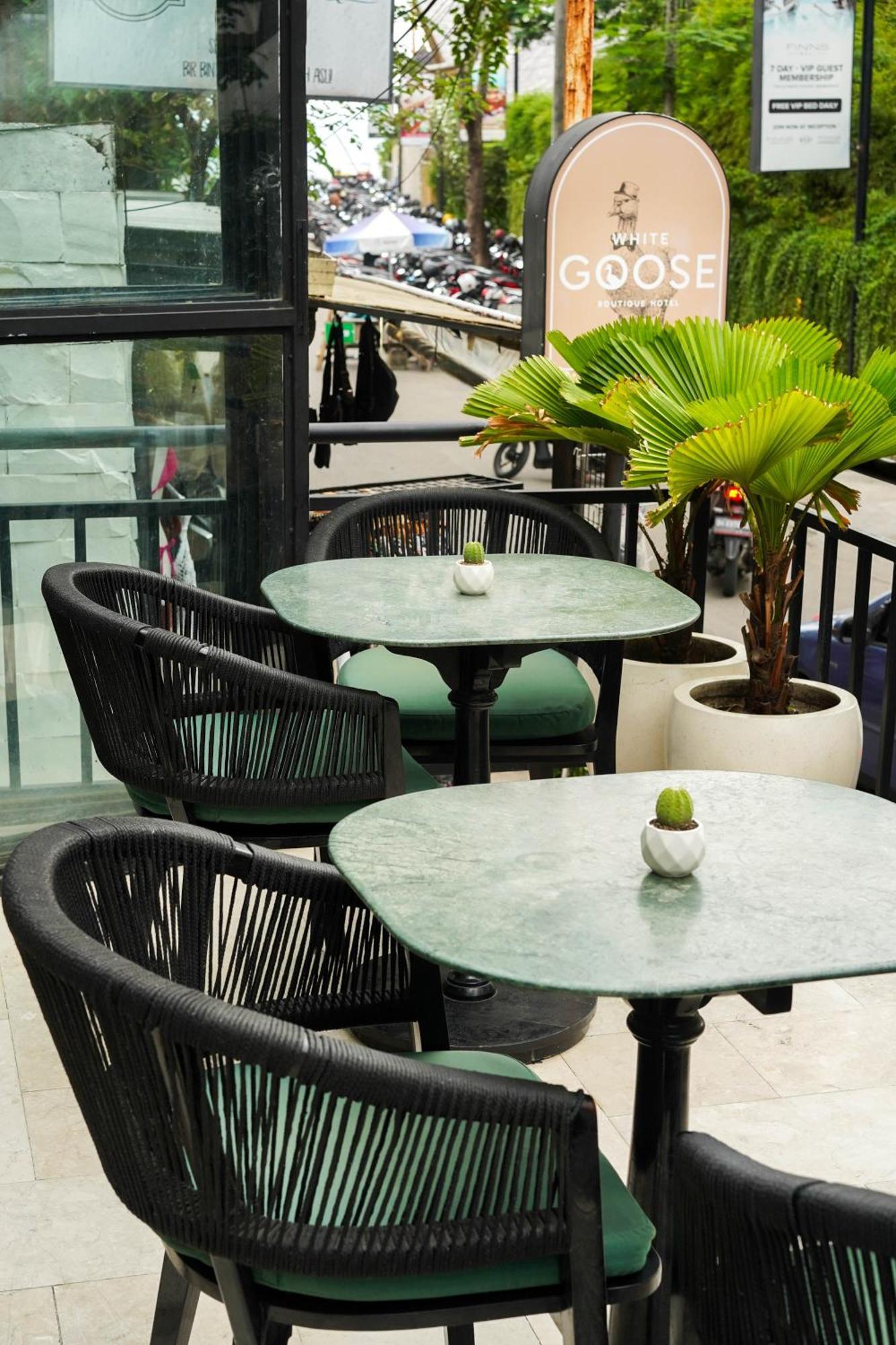 White Goose Boutique Hotel Canggu Esterno foto